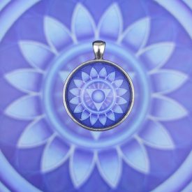 Torokcsakra medál-kulcstartó 33mm x 8mm Letisztult