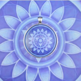   Torokcsakra medál-kulcstartó 43mm x 10mm Nagy méretű, letisztult