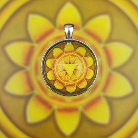   Köldökcsakra medál-kulcstartó 33mm x 15mm Letisztult, magas lencsés